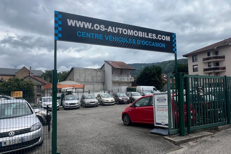 Enseigne en arche